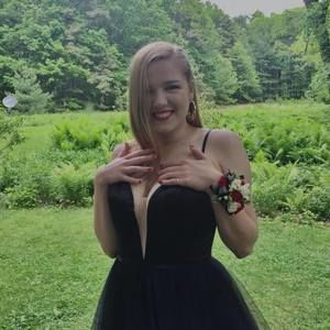 Meet your Posher, Eva